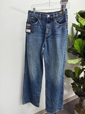 Silver Jeans High-Rise Straight-Leg Jeans in Blue Wash